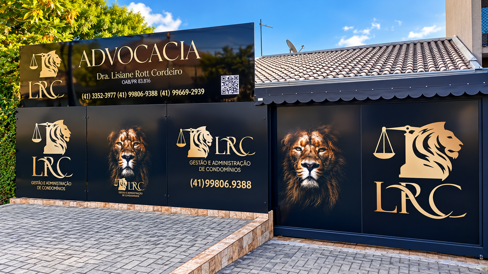 Fachada comercial em ACM com letras e adesivo